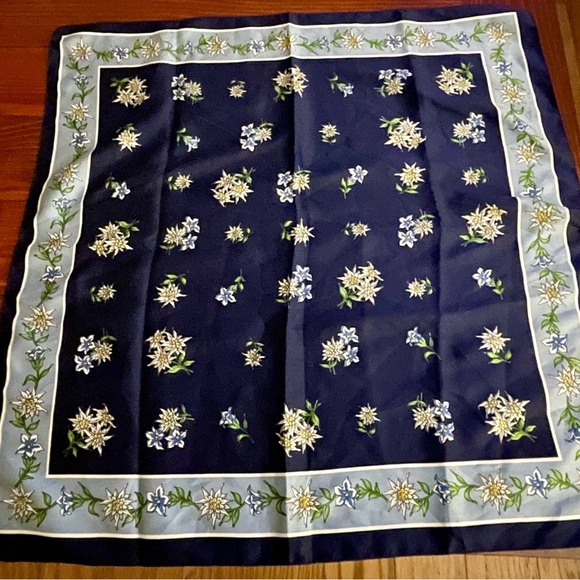 Switzerland Edelweiss Navy Scarf - Vintage - Picture 4 of 6